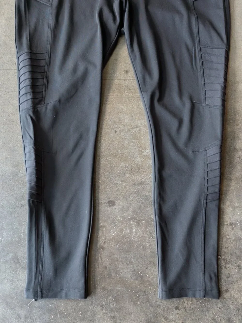 Athleta Delancy Moto Tight in Black High Rise Ankle Zippers size 1X